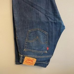 LEVI’s 514 Straight Fit Blue Denim Jeans, 33/34